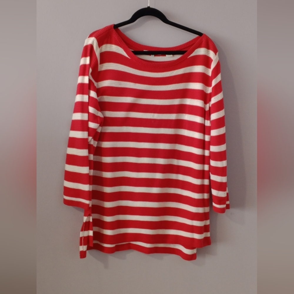 Eight Eight Eight !!!! Red and White Sweater 100/Cotton